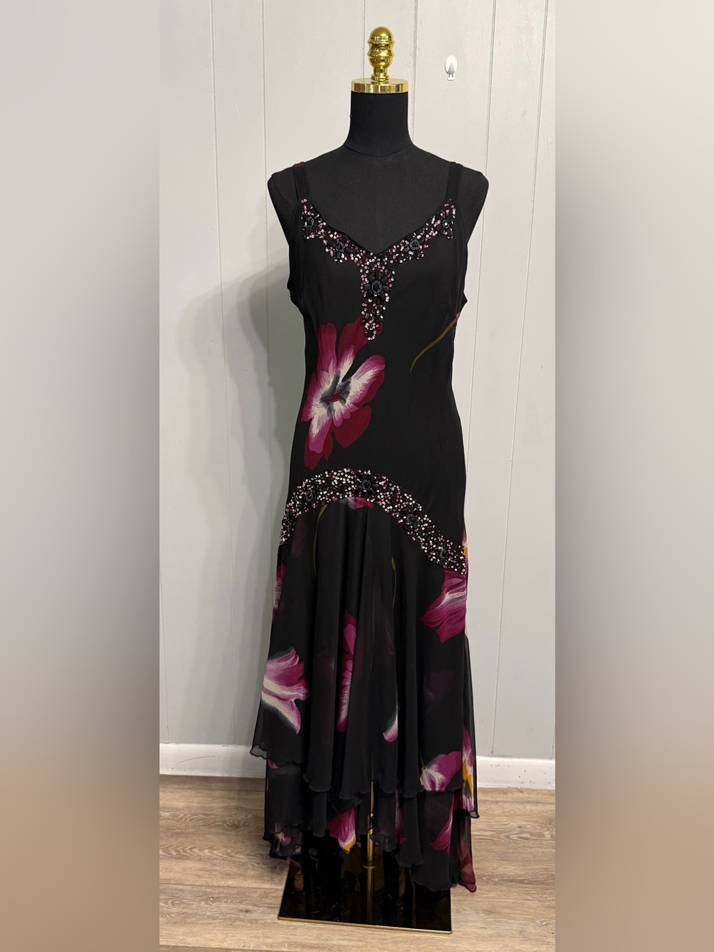Vintage - Midnight Velvet Black Maxi Dress with Magenta Floral Print